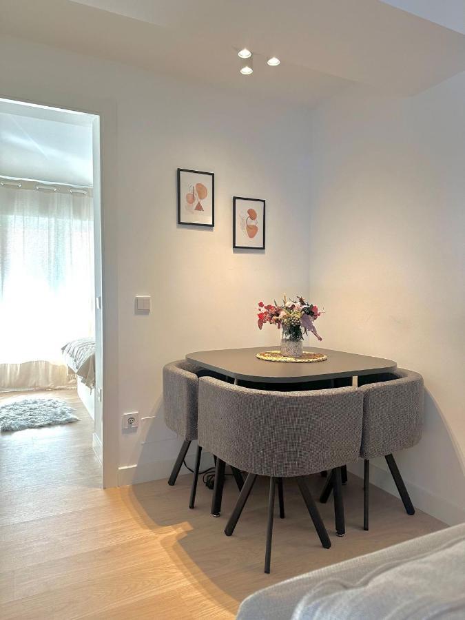 Private Room In A Shared Apartment, Habitacion Privada En Un Apartamento Compartido En Pacifico, Madrid Exterior photo